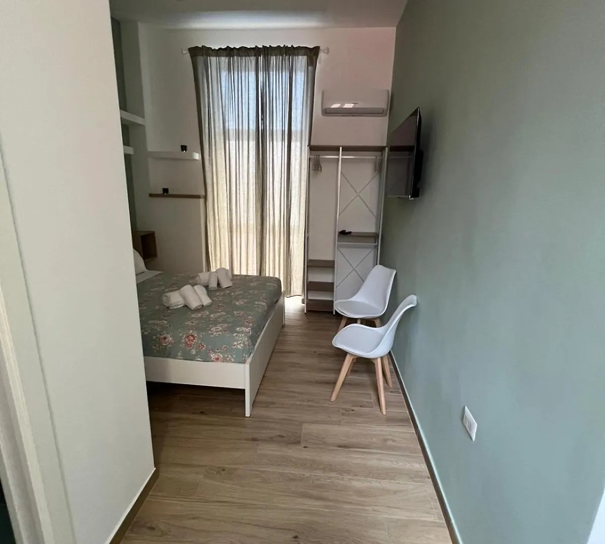 Penzion Vpm Rooms Central Train Station Neapol
