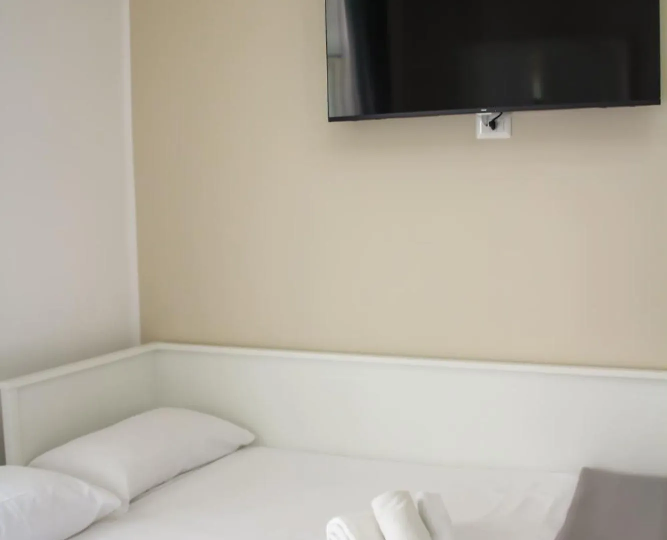 Vpm Rooms Central Train Station Neapol Penzion