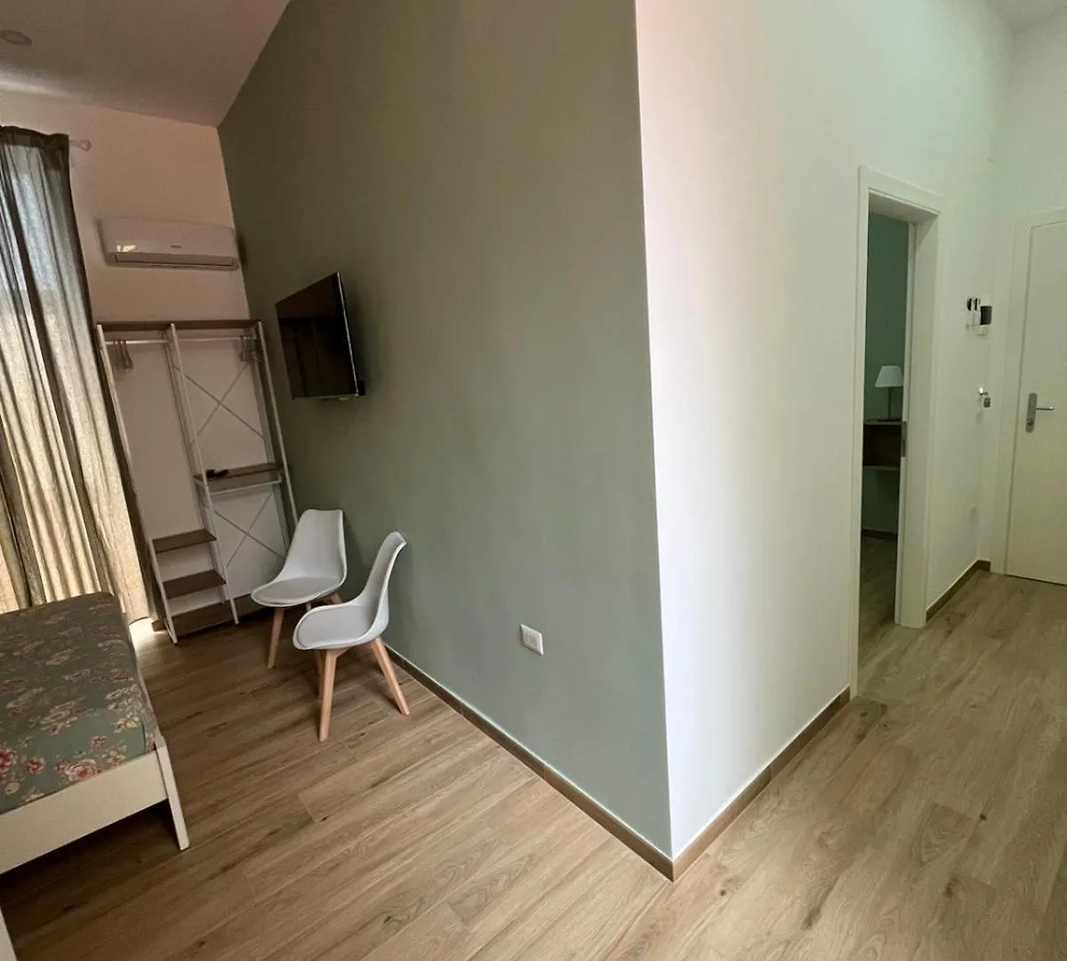 Vpm Rooms Central Train Station Naples Guest house