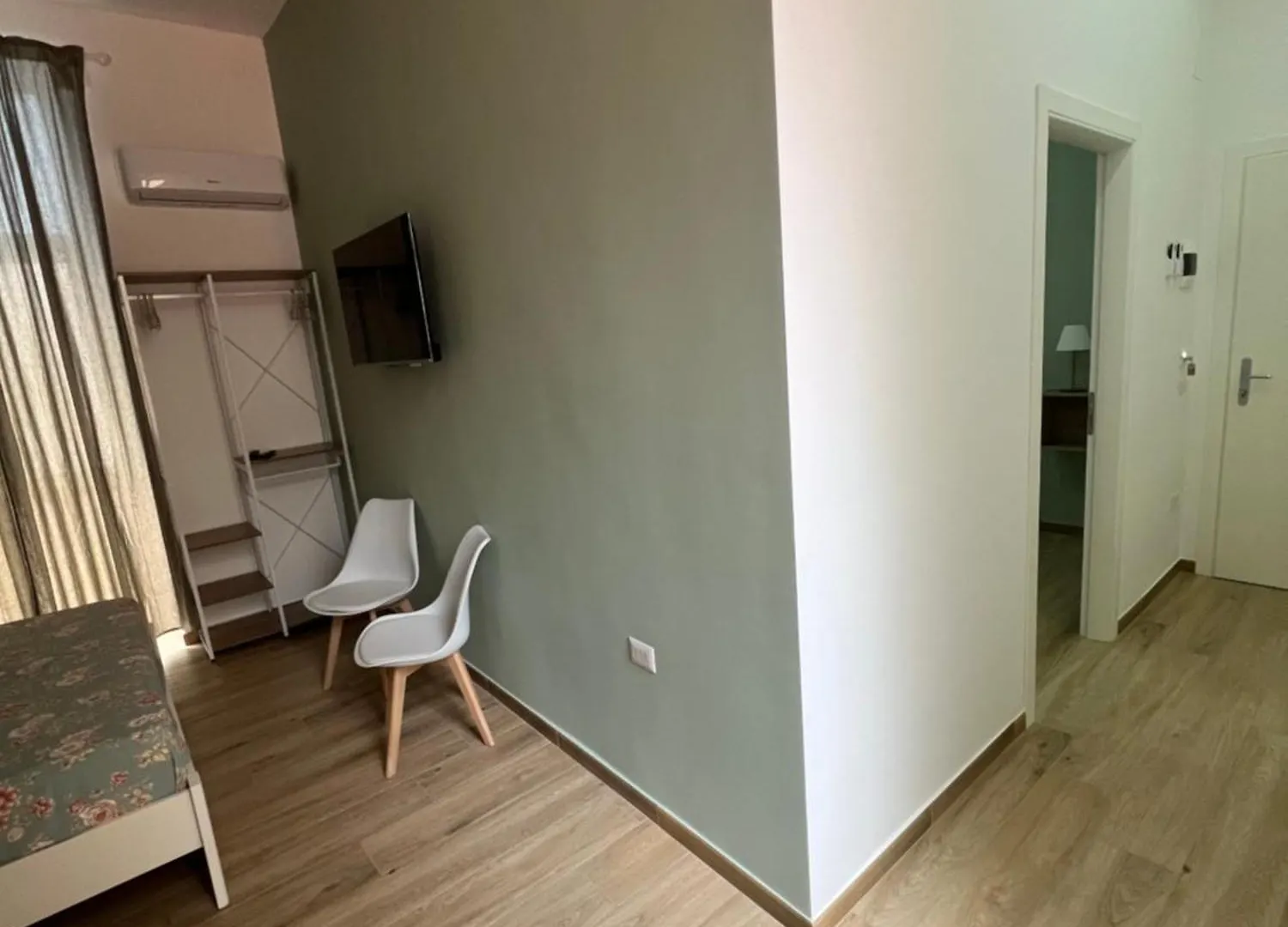 Vpm Rooms Central Train Station Naples
