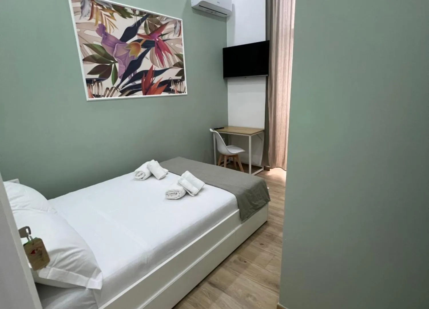 Vpm Rooms Central Train Station Naples 0*,  Italy