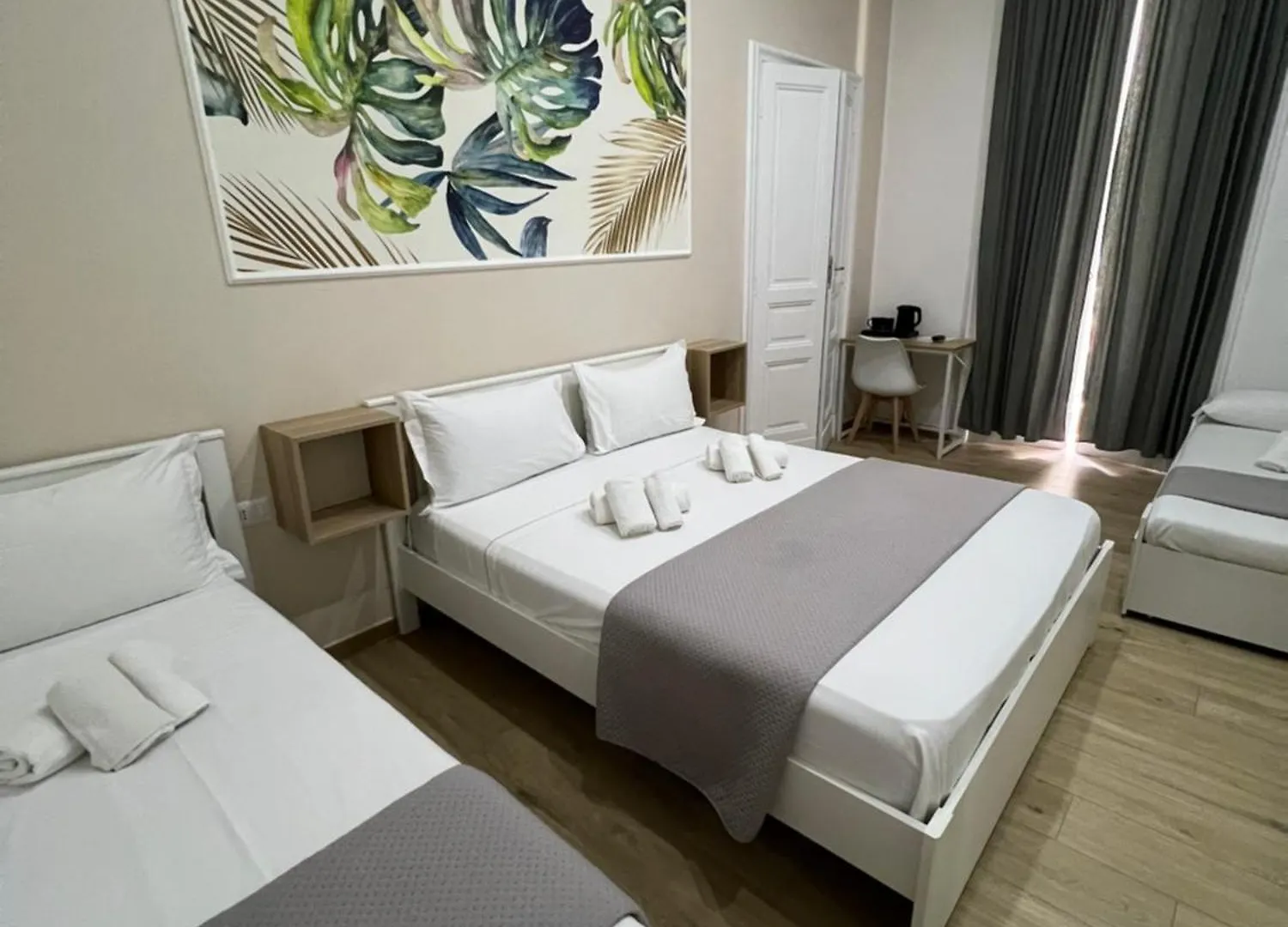 Vpm Rooms Central Train Station Naples Guest house