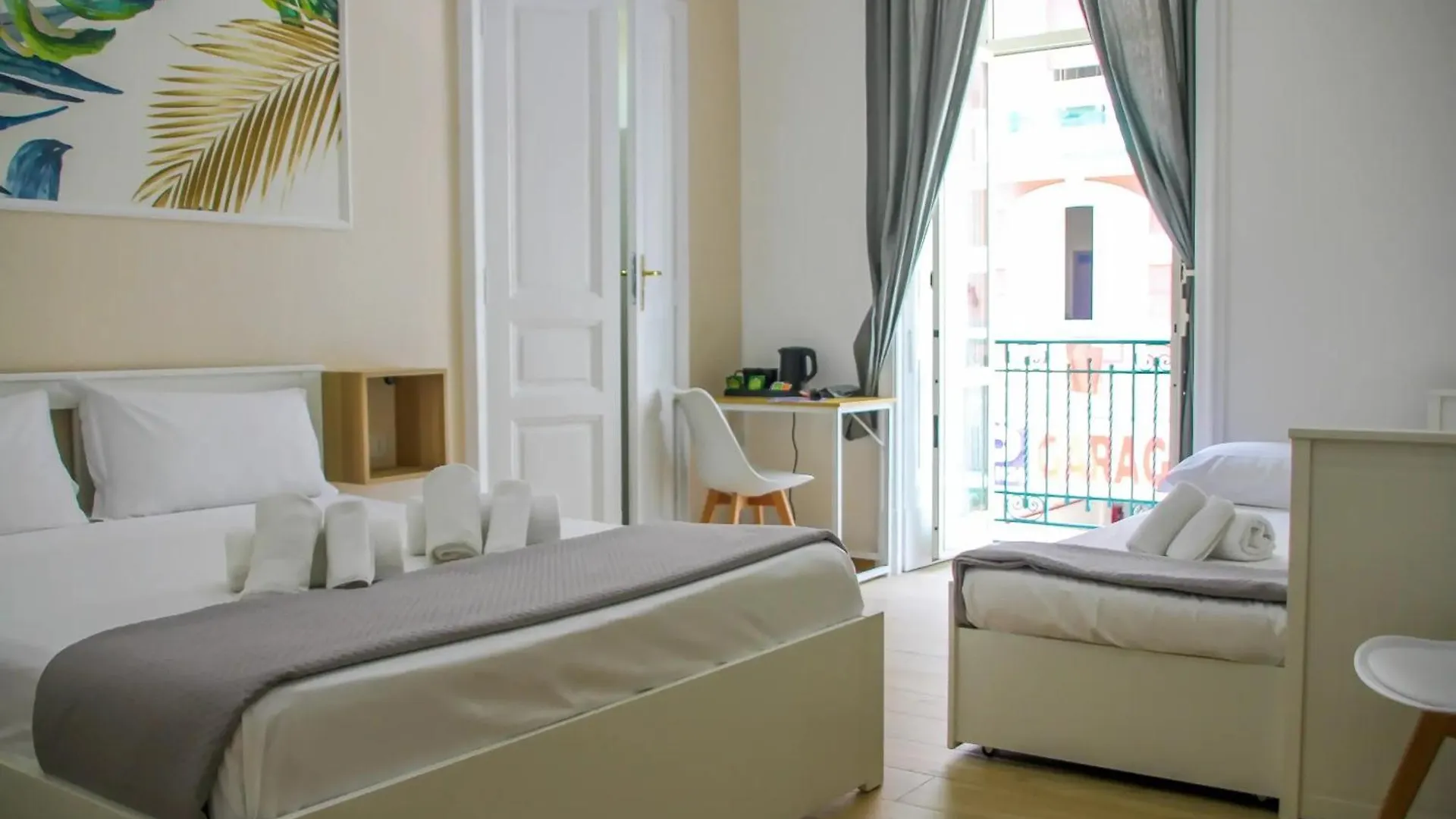 Vpm Rooms Central Train Station Naples 0*,  Italy