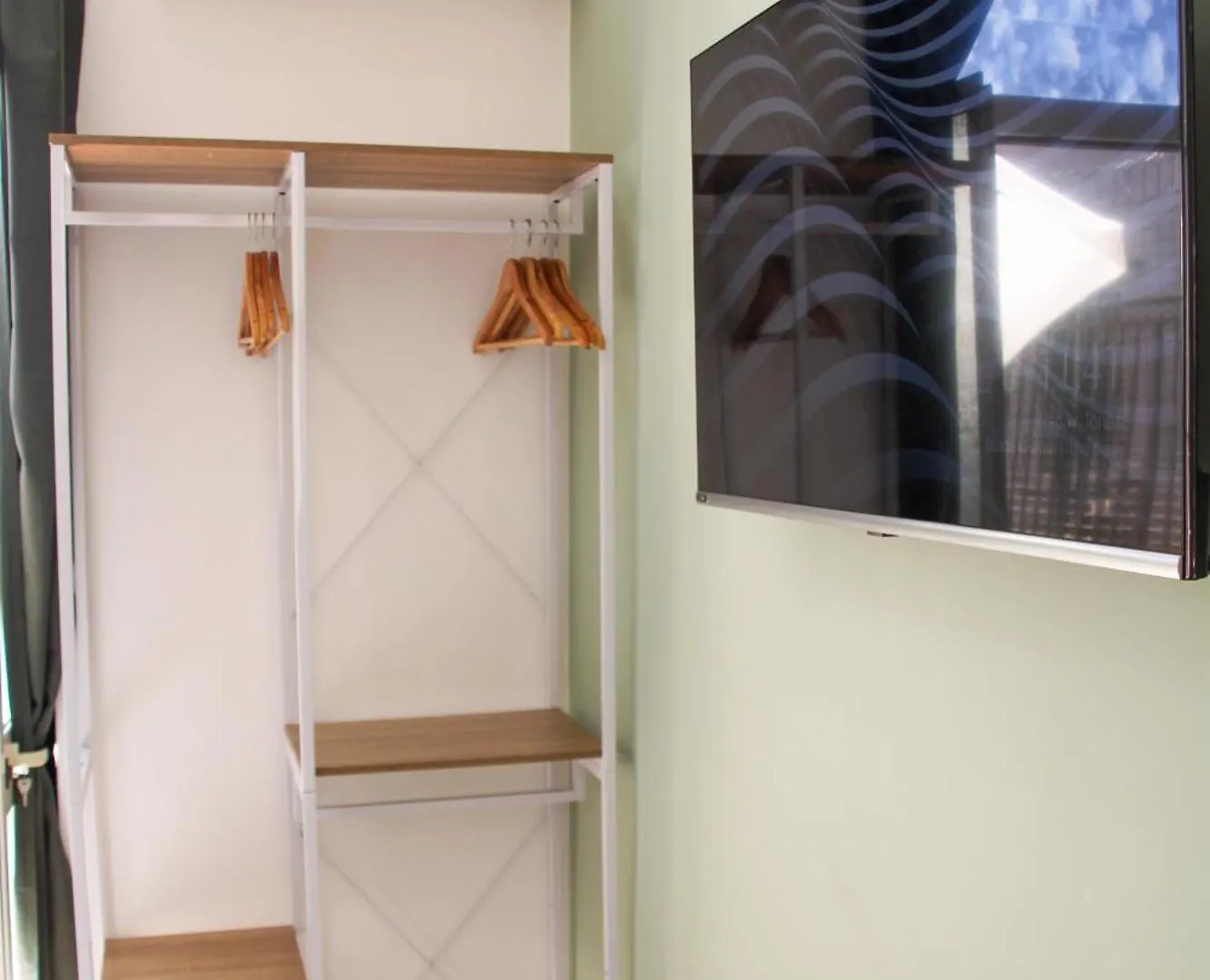 Guest house Vpm Rooms Central Train Station Naples Italy
