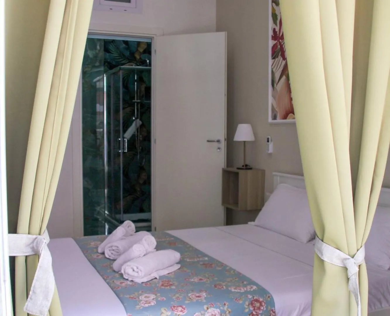 Vpm Rooms Central Train Station Naples Guest house