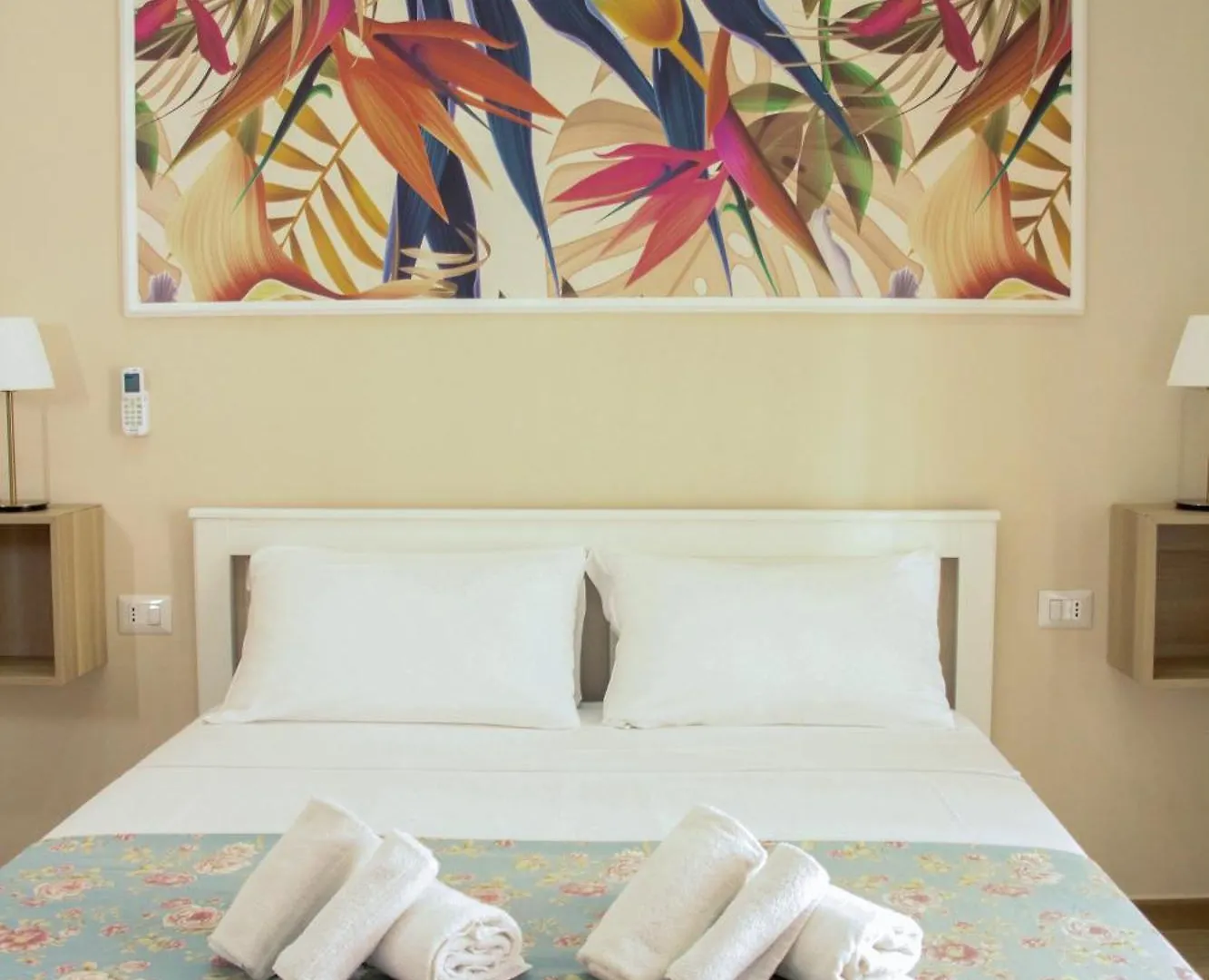 Vpm Rooms Central Train Station Naples